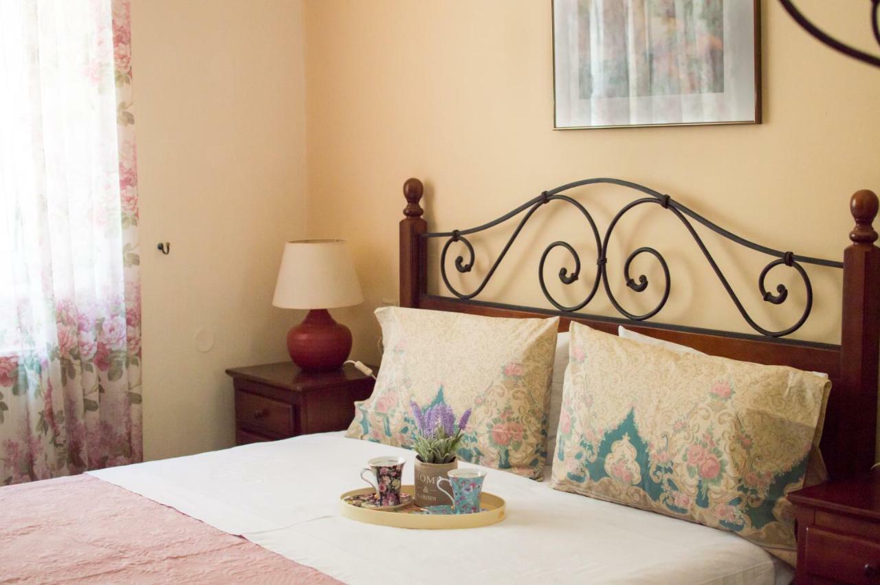 Elizabeth'S Place Heraklion  Ngoại thất bức ảnh